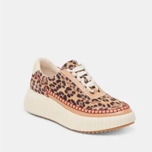 Brand new Women’s Dolce Vita  Leopard Print Fashion Sneakers - Tan/Cream
